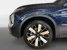 Mitsubishi Outlander (2026) thumbnail 4