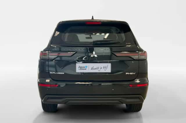 Mitsubishi Outlander (2026) thumbnail 4