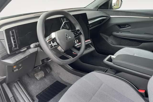 Mitsubishi Eclipse Cross (2026) thumbnail 8