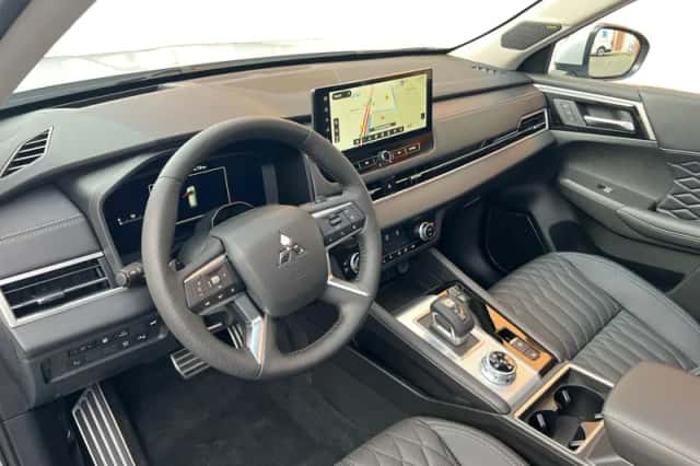 Mitsubishi Outlander (2026) thumbnail 21