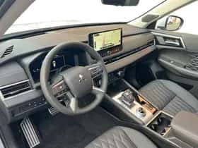 Mitsubishi Outlander (2026) thumbnail 21