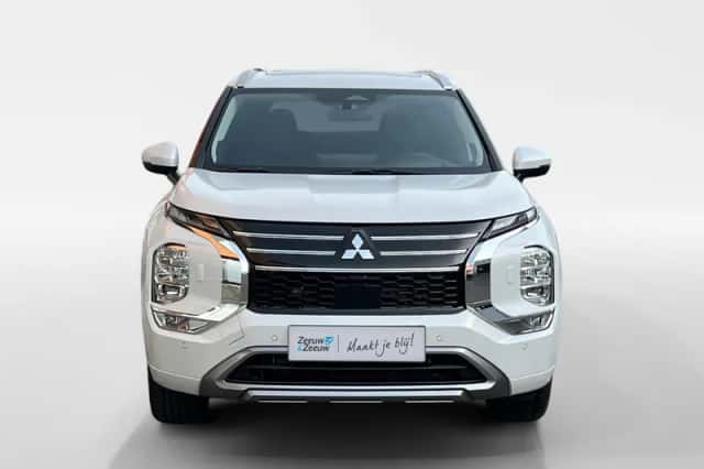Mitsubishi Outlander (2026) thumbnail 8