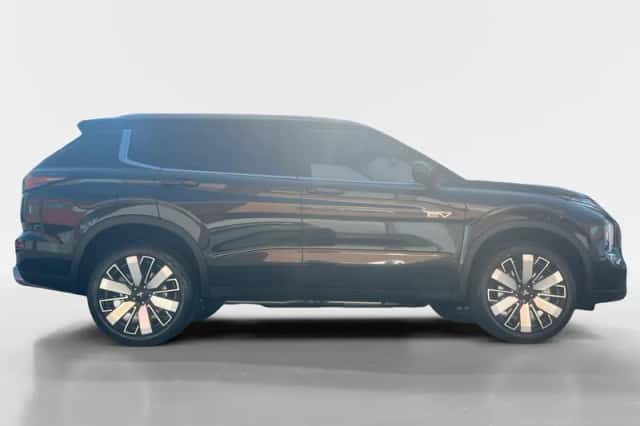 Mitsubishi Outlander (2026) thumbnail 3