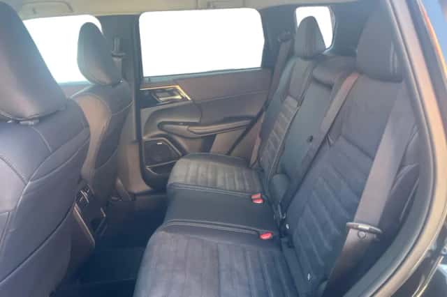 Mitsubishi Outlander (2026) thumbnail 21