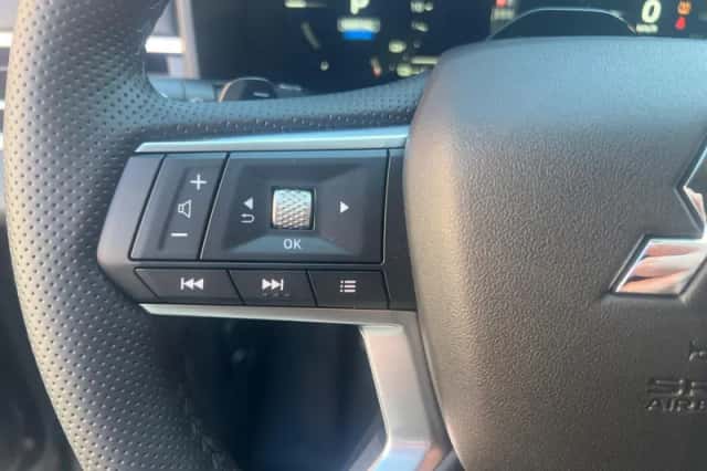 Mitsubishi Outlander (2026) thumbnail 24