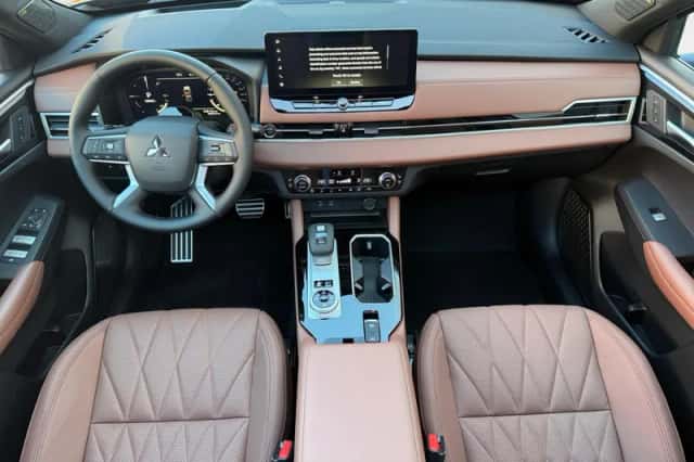 Mitsubishi Outlander (2026) thumbnail 14