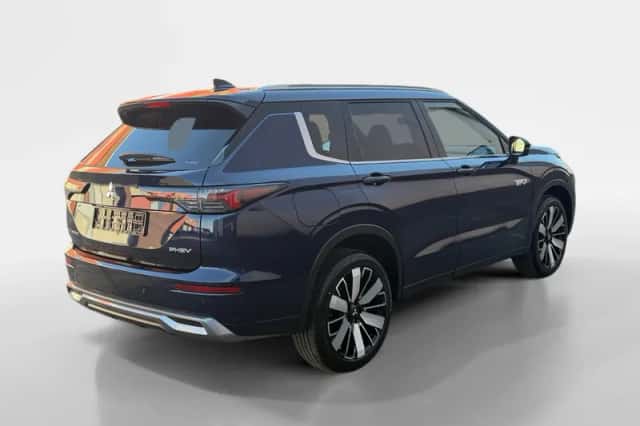 Mitsubishi Outlander (2026) thumbnail 4