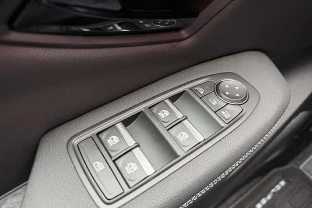 Mitsubishi Eclipse Cross (2025) thumbnail 15