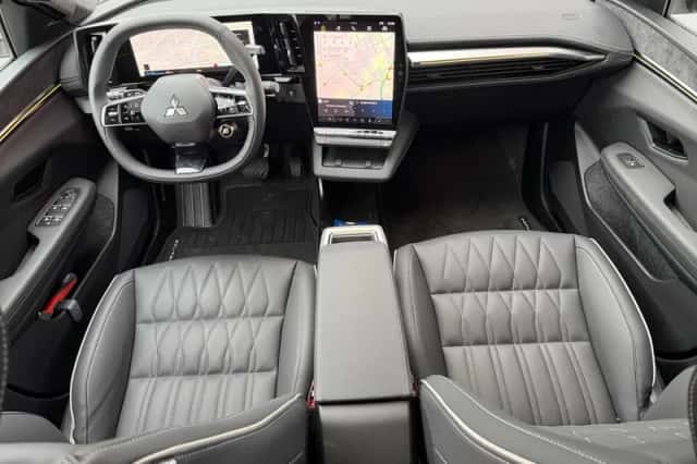 Mitsubishi Eclipse Cross (2025) thumbnail 25