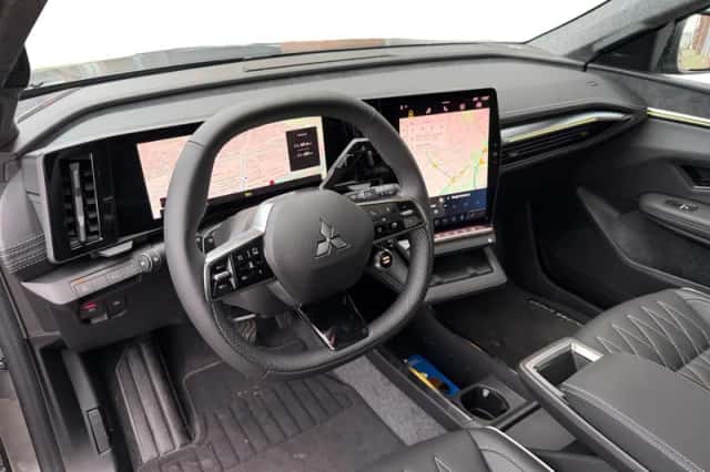 Mitsubishi Eclipse Cross (2025) thumbnail 6