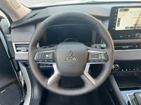 Mitsubishi Outlander (2026) thumbnail 17