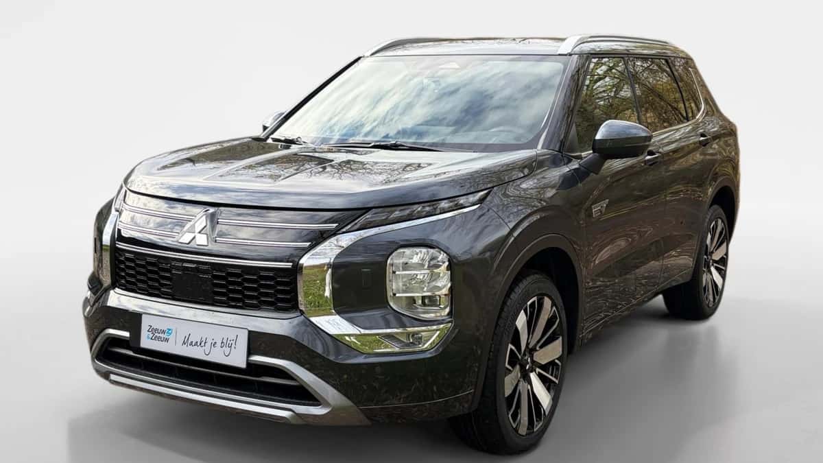 Mitsubishi Outlander (2025) — foto 1