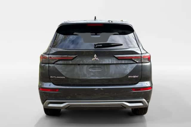 Mitsubishi Outlander (2025) thumbnail 2