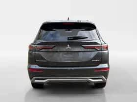 Mitsubishi Outlander (2025) thumbnail 2