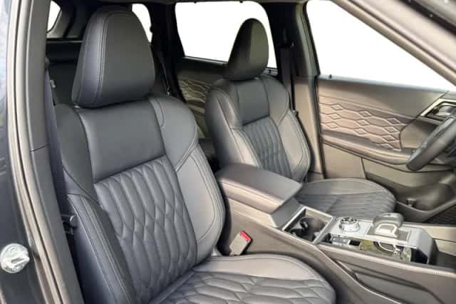 Mitsubishi Outlander (2025) thumbnail 15
