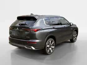 Mitsubishi Outlander (2025) thumbnail 3