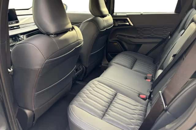 Mitsubishi Outlander (2025) thumbnail 27