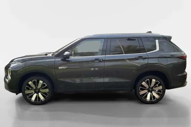 Mitsubishi Outlander (2025) thumbnail 4