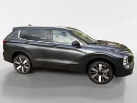 Mitsubishi Outlander (2025) thumbnail 5