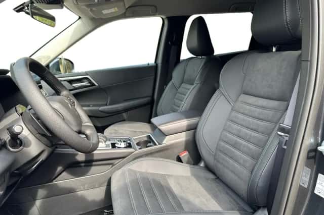 Mitsubishi Outlander (2026) thumbnail 13