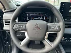 Mitsubishi Outlander (2026) thumbnail 18