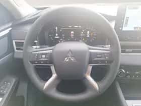 Mitsubishi Outlander (2026) thumbnail 13