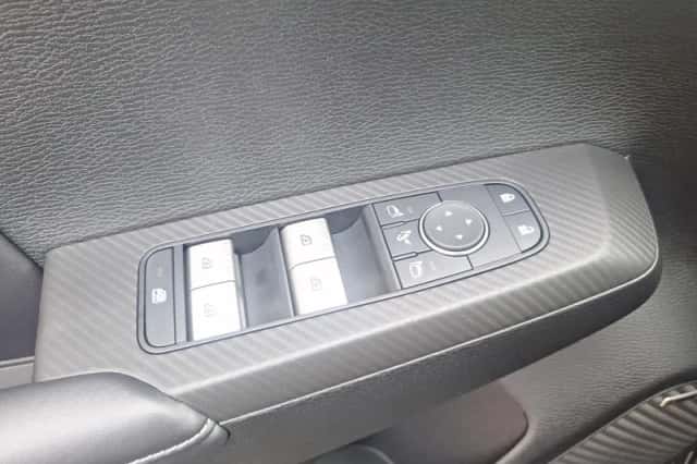 Mitsubishi Outlander (2026) thumbnail 24