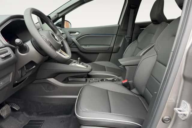 Mitsubishi Grandis (2026) thumbnail 11