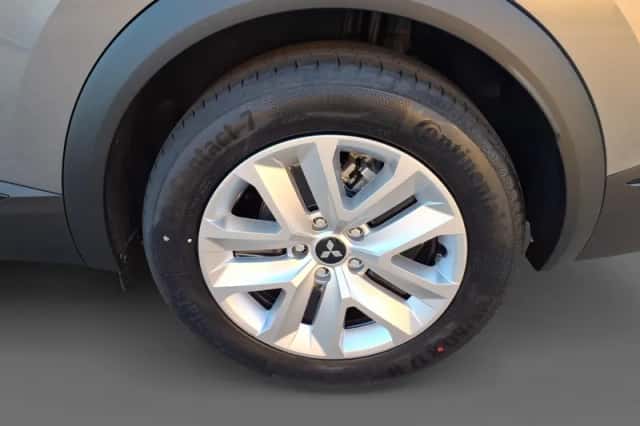 Mitsubishi Grandis (2026) thumbnail 9
