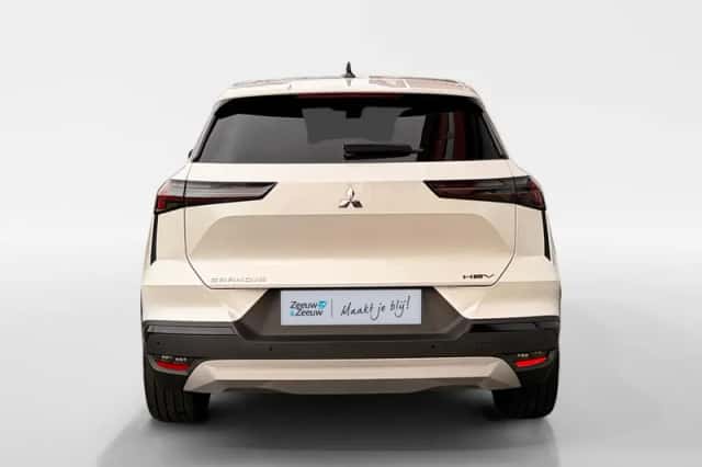 Mitsubishi Grandis (2026) thumbnail 8