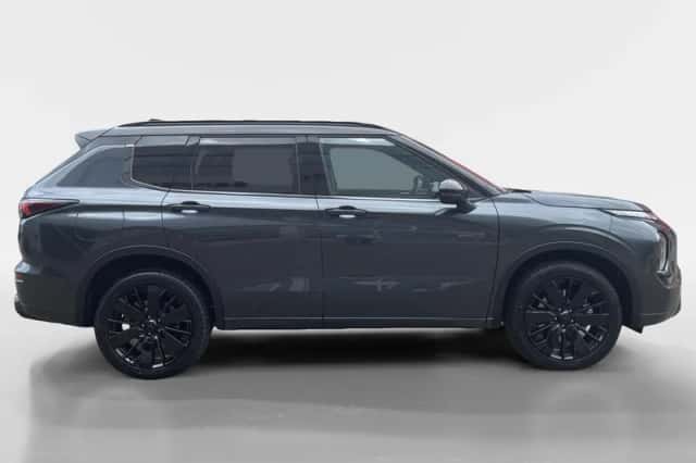 Mitsubishi Outlander (2026) thumbnail 2