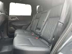 Mitsubishi Outlander (2026) thumbnail 33