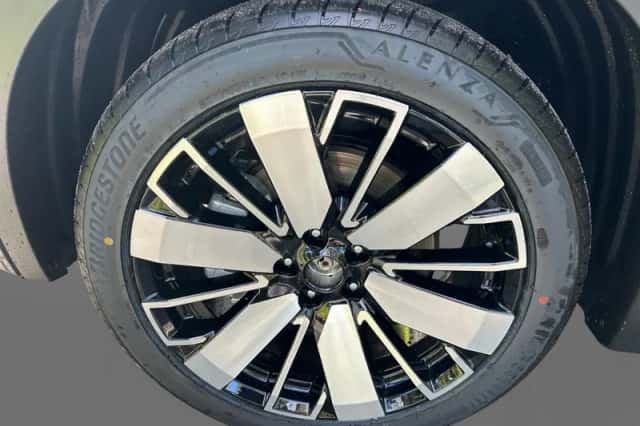 Mitsubishi Outlander (2026) thumbnail 9