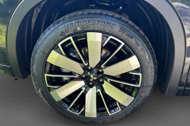 Mitsubishi Outlander (2026) thumbnail 9