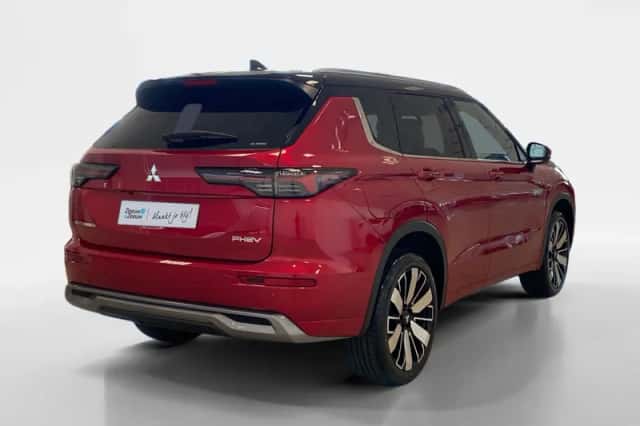 Mitsubishi Outlander (2026) thumbnail 2