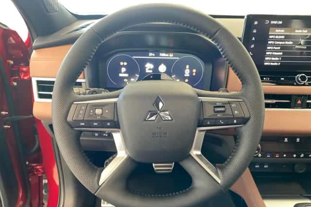 Mitsubishi Outlander (2026) thumbnail 11