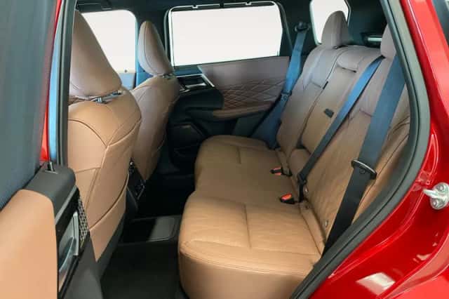 Mitsubishi Outlander (2026) thumbnail 13