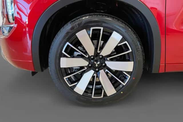 Mitsubishi Outlander (2026) thumbnail 6
