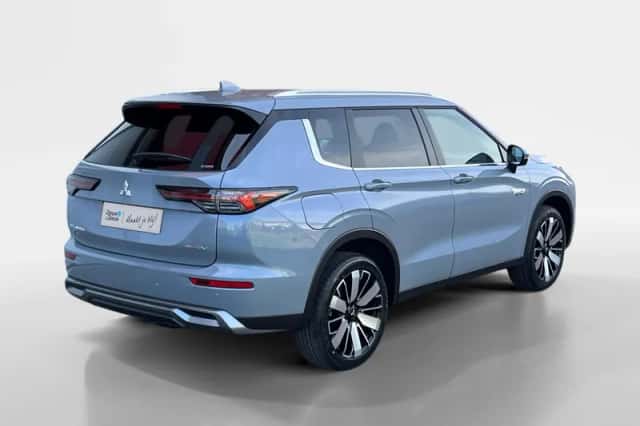 Mitsubishi Outlander (2026) thumbnail 4