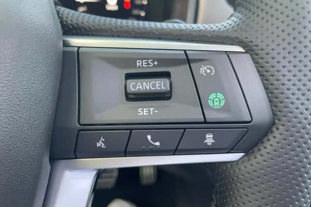 Mitsubishi Outlander (2026) thumbnail 23