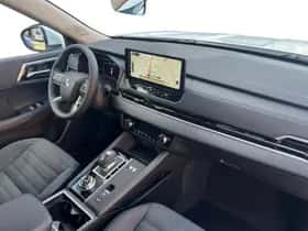 Mitsubishi Outlander (2026) thumbnail 12