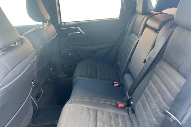 Mitsubishi Outlander (2026) thumbnail 23