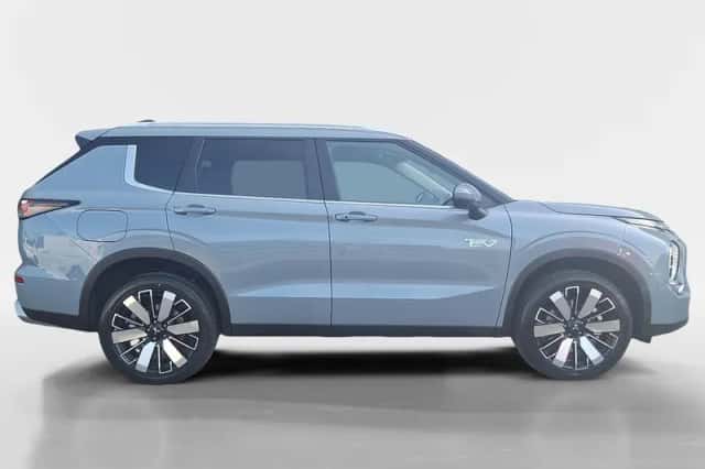 Mitsubishi Outlander (2026) thumbnail 5