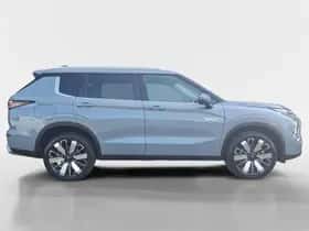 Mitsubishi Outlander (2026) thumbnail 5