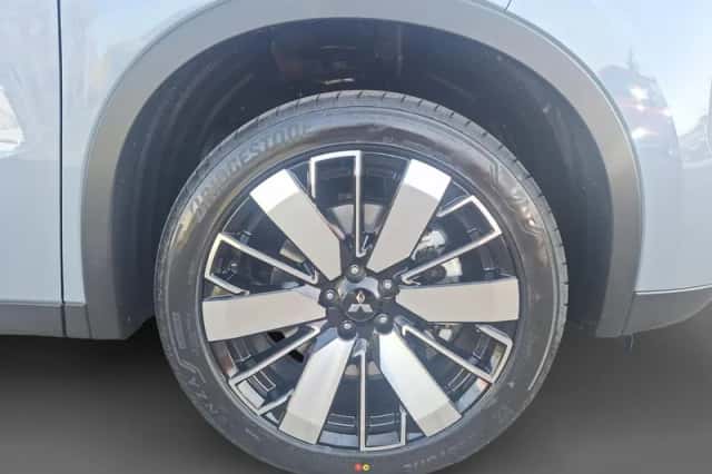 Mitsubishi Outlander (2026) thumbnail 9