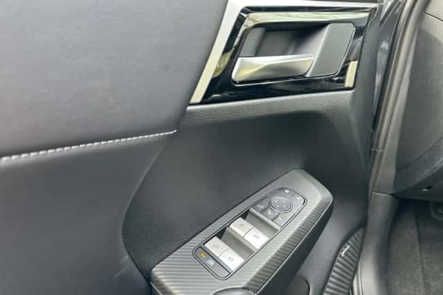 Mitsubishi Outlander (2026) thumbnail 12