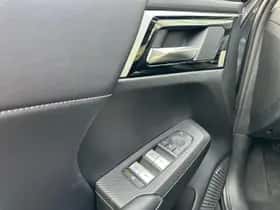 Mitsubishi Outlander (2026) thumbnail 12