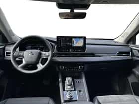 Mitsubishi Outlander (2026) thumbnail 16