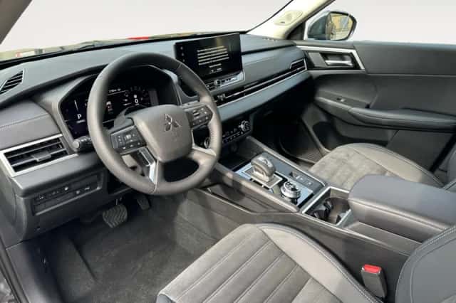Mitsubishi Outlander (2026) thumbnail 17