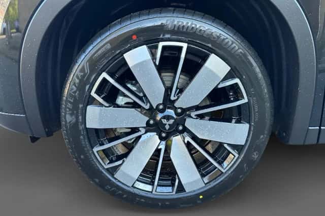 Mitsubishi Outlander (2026) thumbnail 9